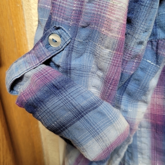 Catherine's plaid top - Picture 3 of 4